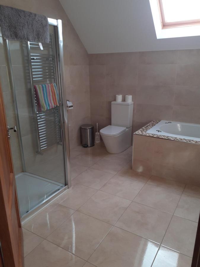 Single Or Twin Room In Lovely Country Residence Nobber Екстер'єр фото